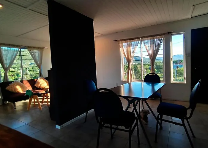 La Casita De Balcones